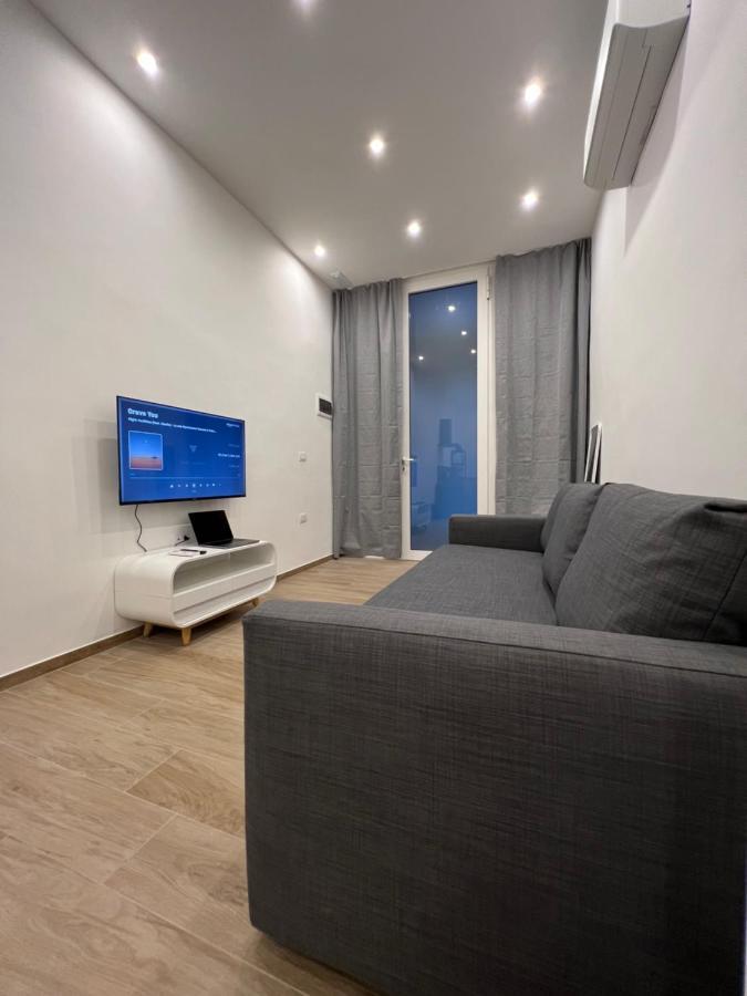 Citywise Vittorio - Independent Apartment Near Bari Central Station Εξωτερικό φωτογραφία