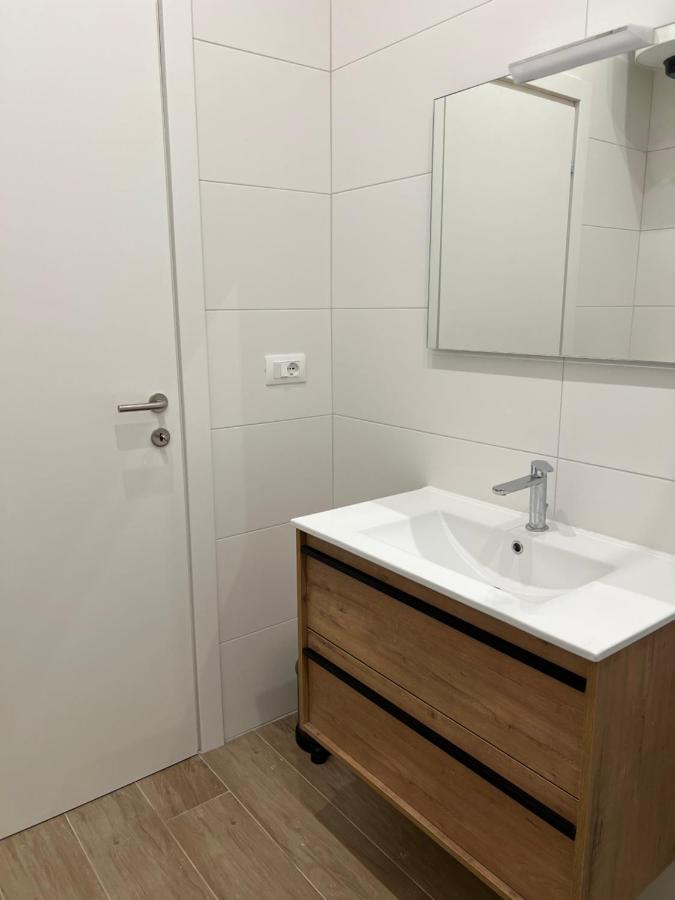 Citywise Vittorio - Independent Apartment Near Bari Central Station Εξωτερικό φωτογραφία