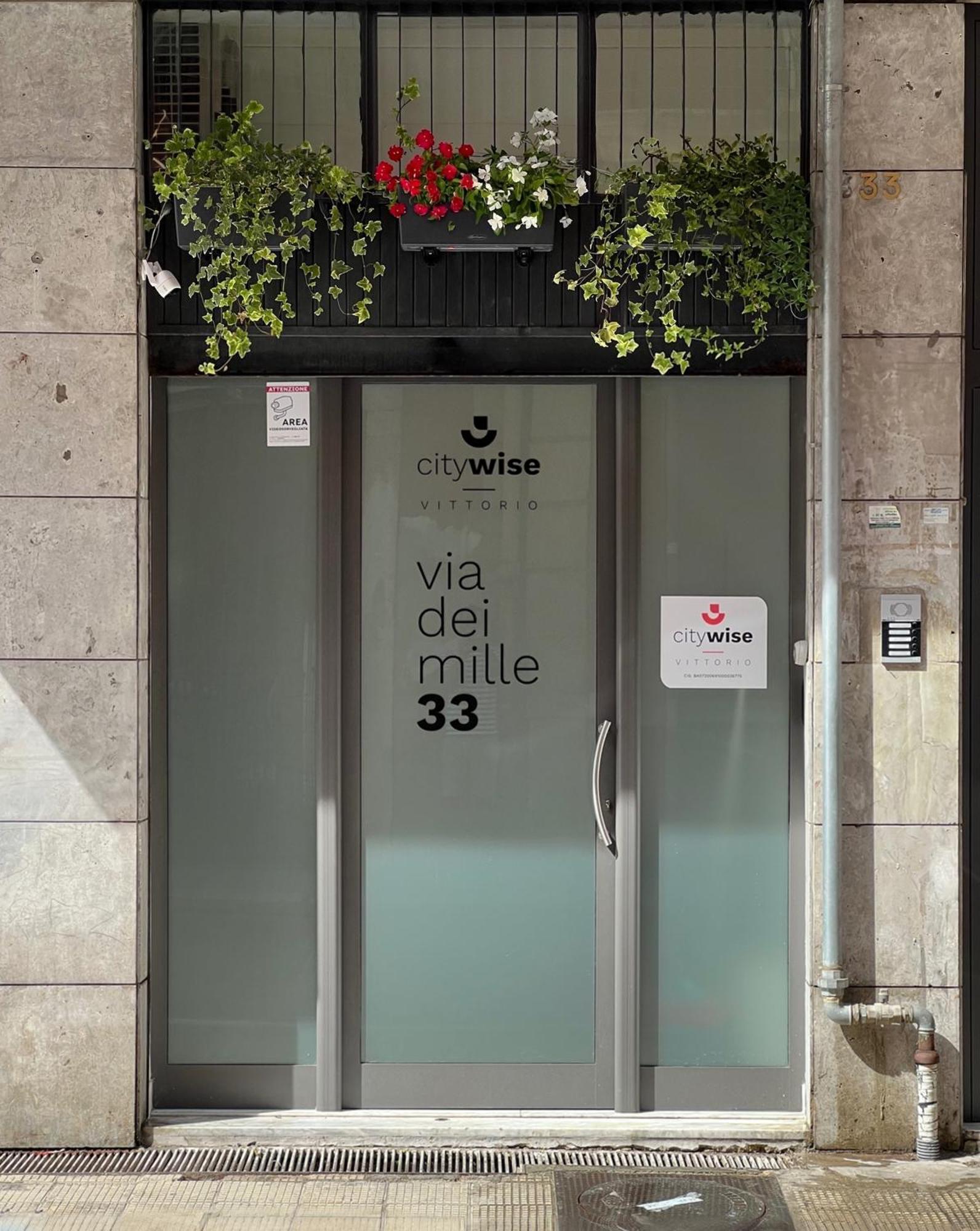 Citywise Vittorio - Independent Apartment Near Bari Central Station Εξωτερικό φωτογραφία